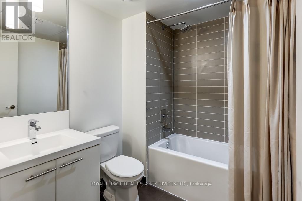 201 - 1 Valhalla Inn Road, Toronto, Ontario  M9B 1S9 - Photo 12 - W13206408