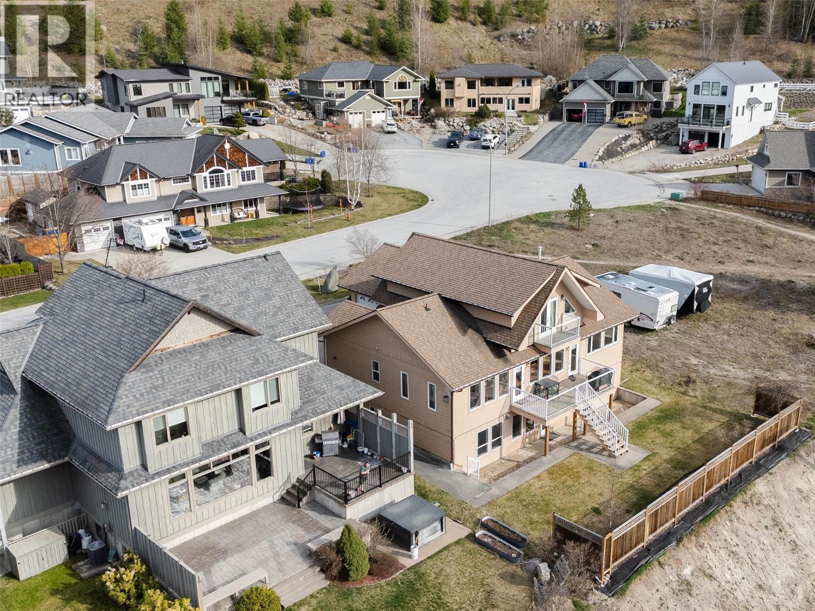 449 Hampton Gray Place, Nelson, British Columbia  V1L 7A8 - Photo 11 - 10383234