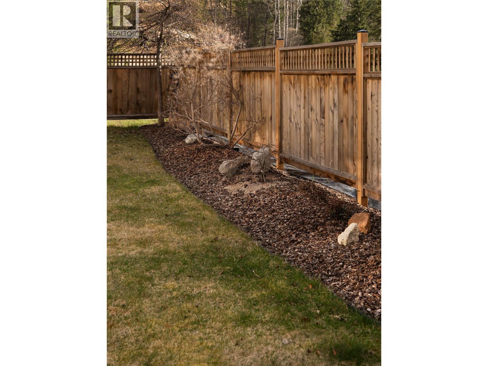 449 Hampton Gray Place, Nelson, British Columbia  V1L 7A8 - Photo 9 - 10383234