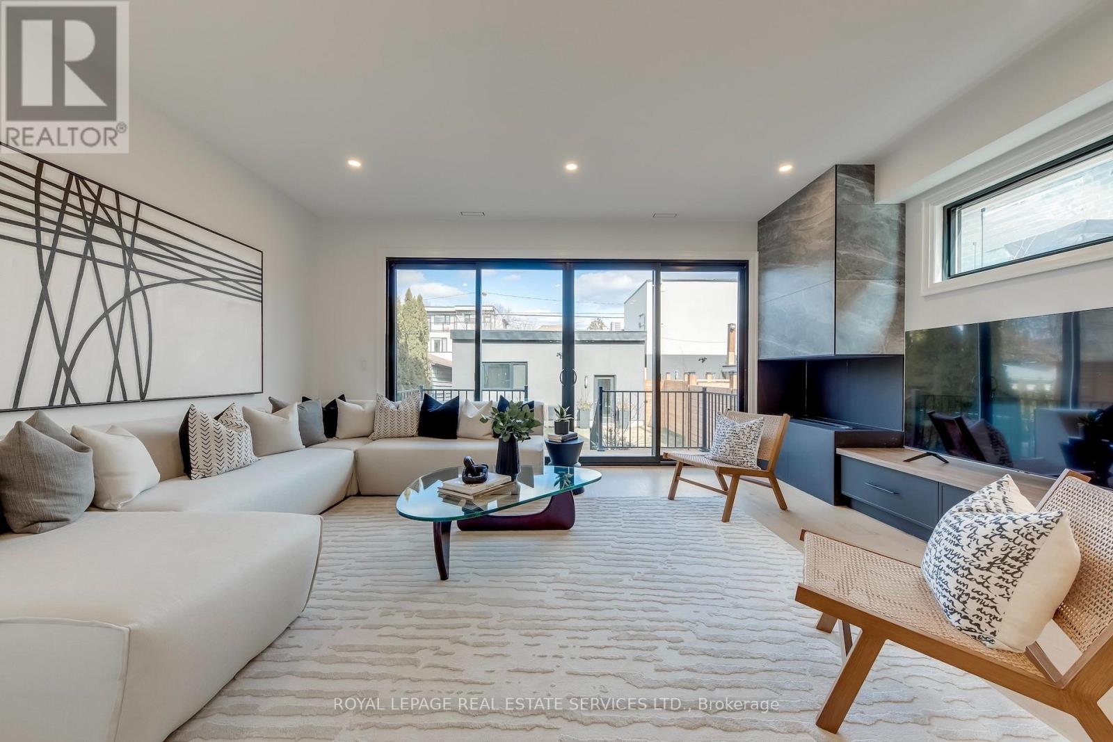 561 Durie Street, Toronto, Ontario  M6S 3H2 - Photo 17 - W13205966