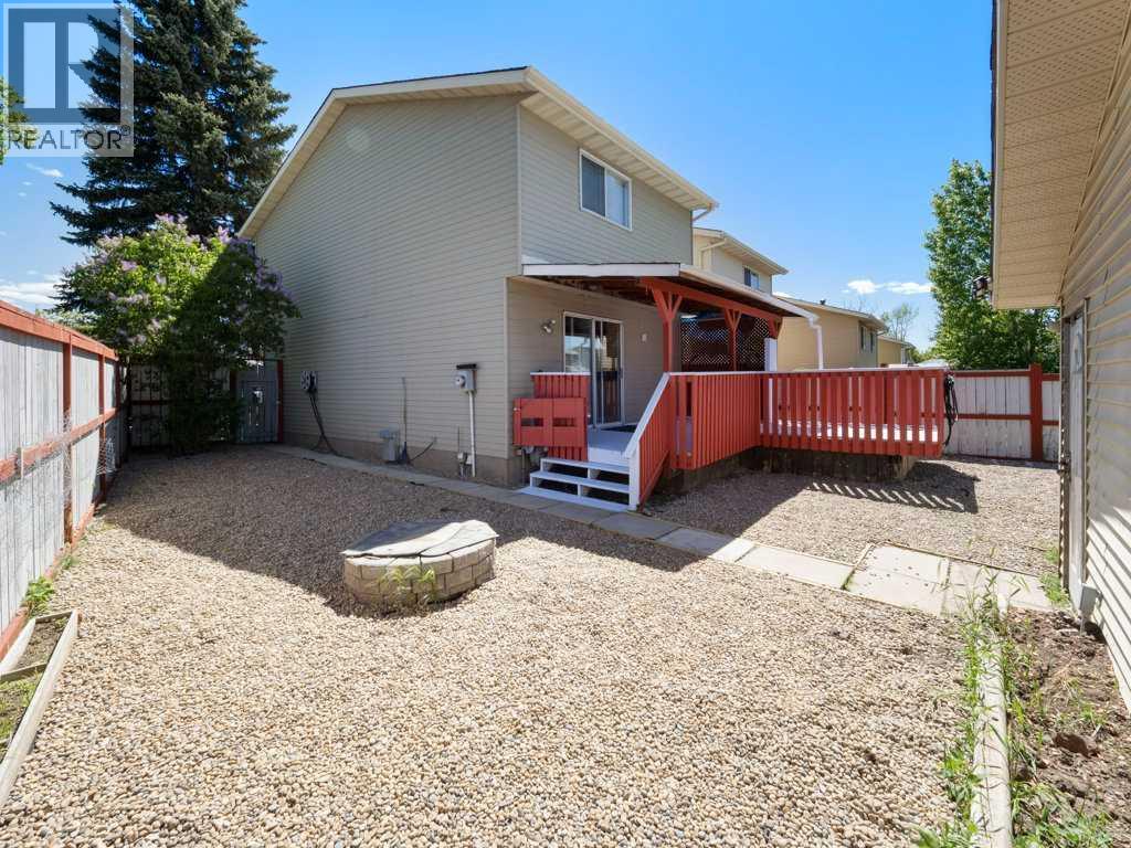 143 Erin Mount Place Se, Calgary, Alberta  T2B 2T3 - Photo 28 - A2308905
