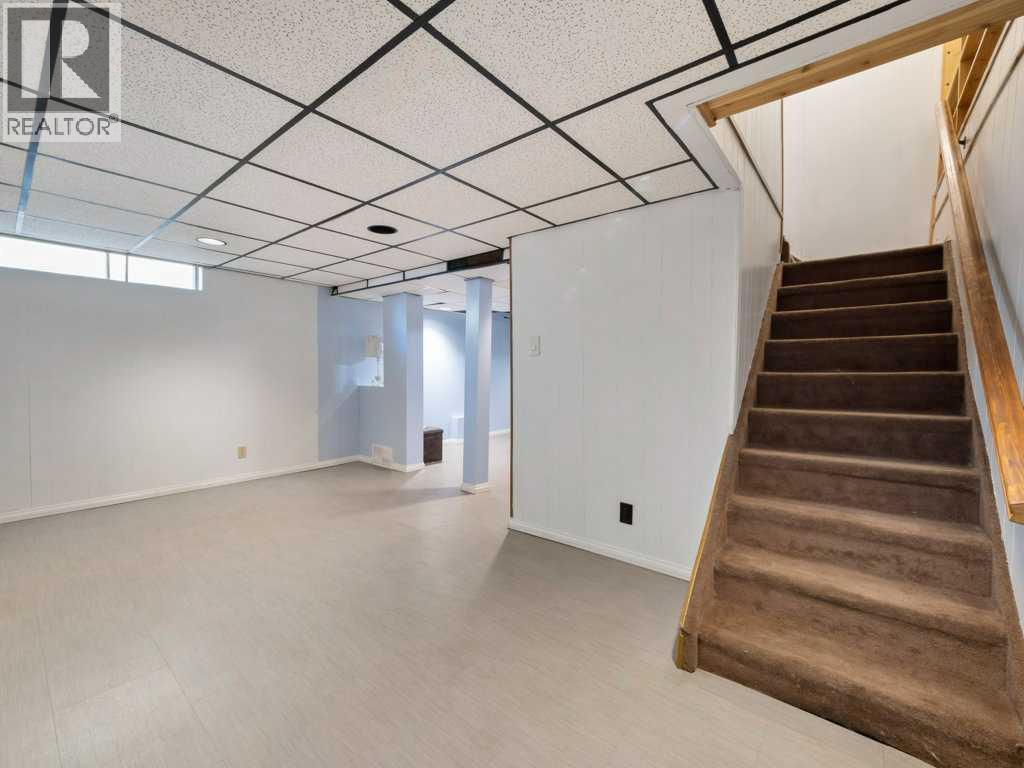 143 Erin Mount Place Se, Calgary, Alberta  T2B 2T3 - Photo 20 - A2308905