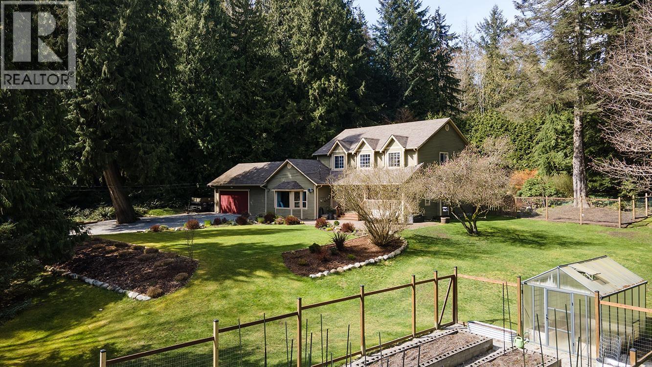 1148 Gower Point Road, Gibsons, British Columbia  V0N 1V3 - Photo 2 - R3129038