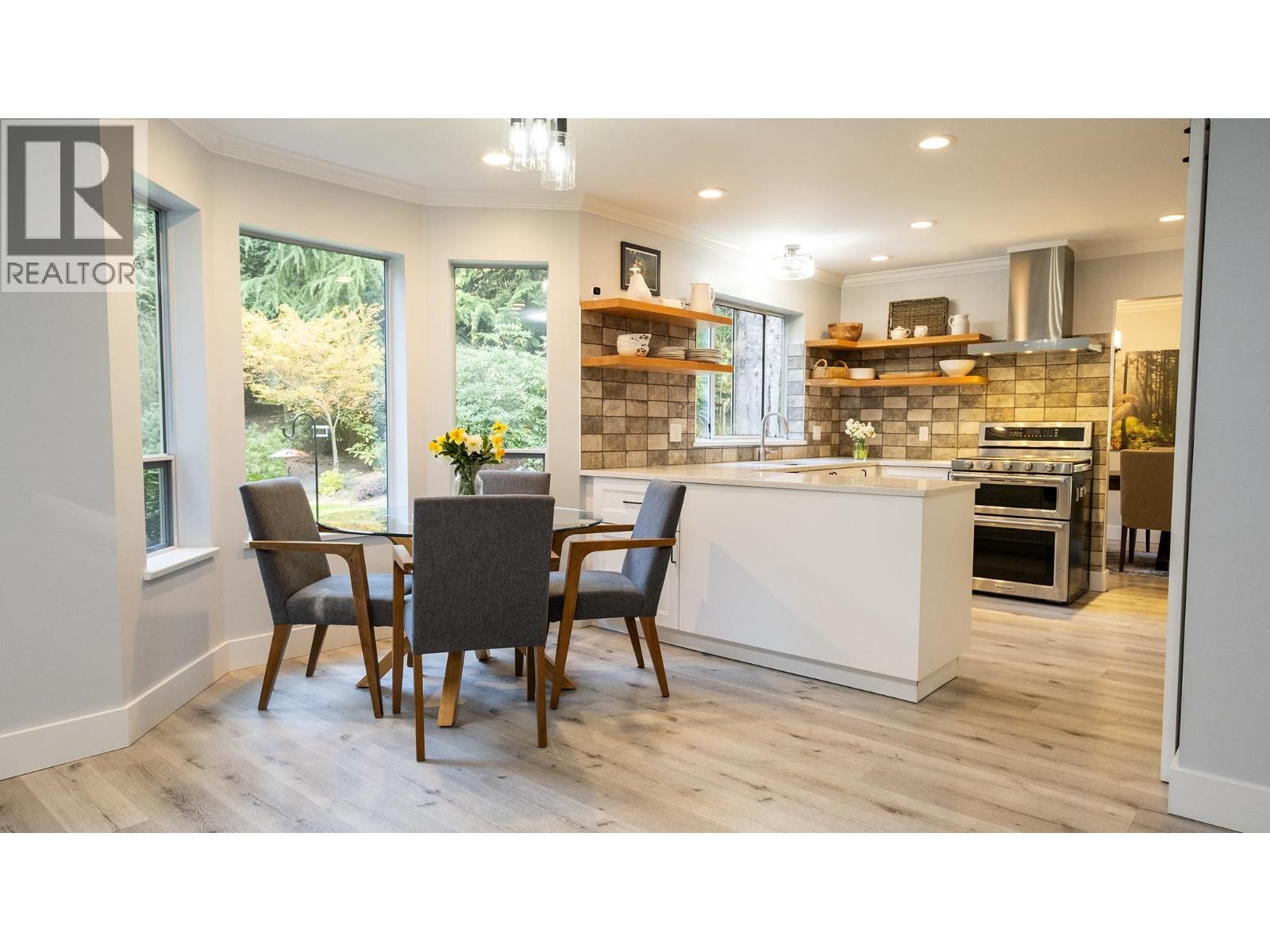 1148 Gower Point Road, Gibsons, British Columbia  V0N 1V3 - Photo 6 - R3129038