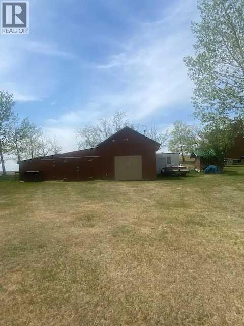 240 Essex Street, Carbon, Alberta  T0M 0L0 - Photo 36 - A2295860