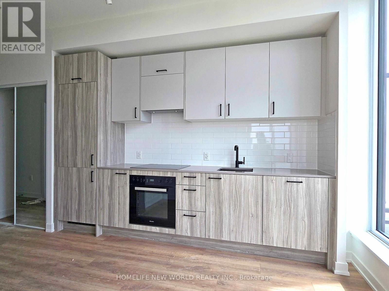 2403 - 5 Quarrington Lane, Toronto, Ontario  M3C 1H7 - Photo 10 - C13206424