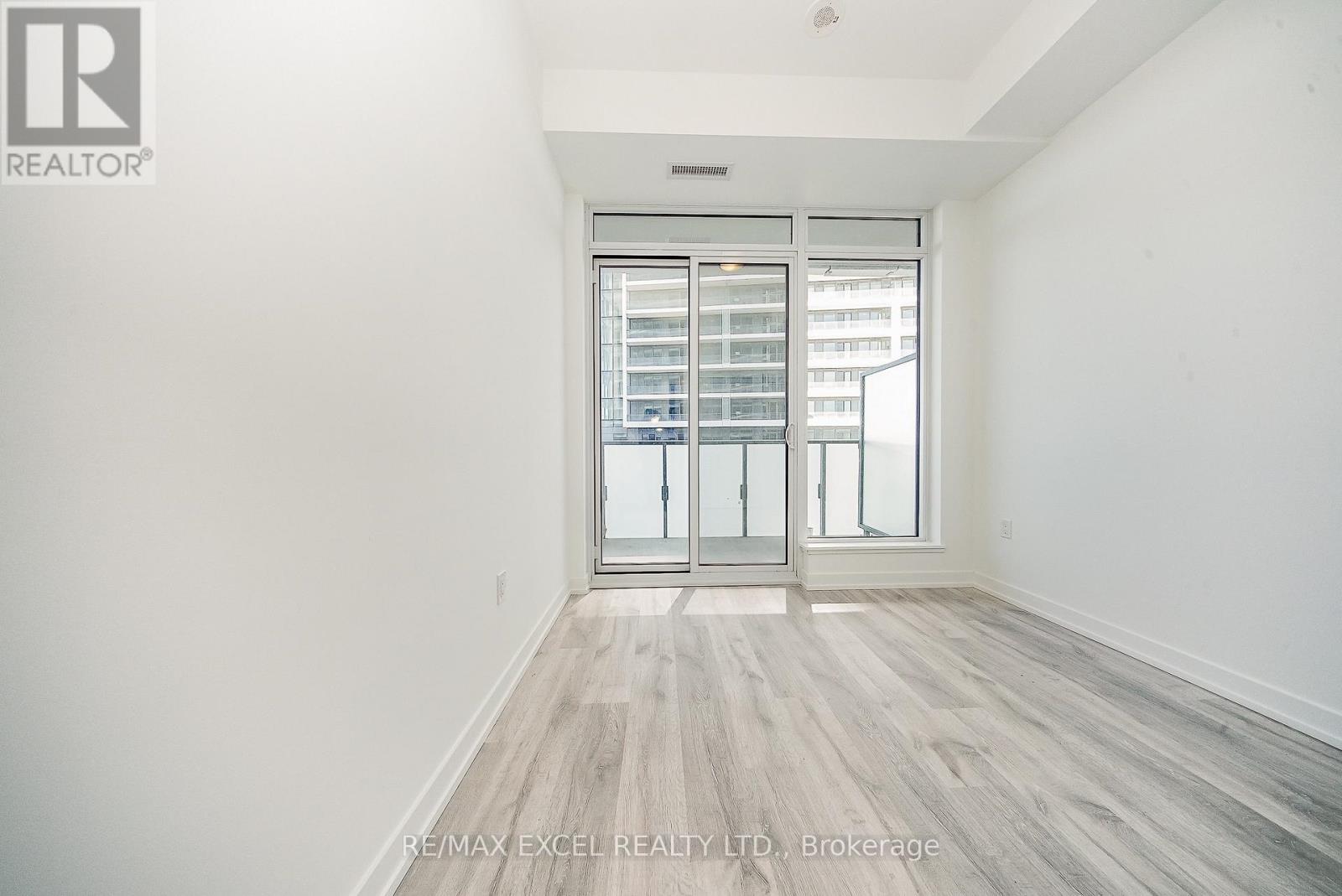S1101 - 8 Olympic Garden Drive, Toronto, Ontario  M2M 0B9 - Photo 8 - C12973594
