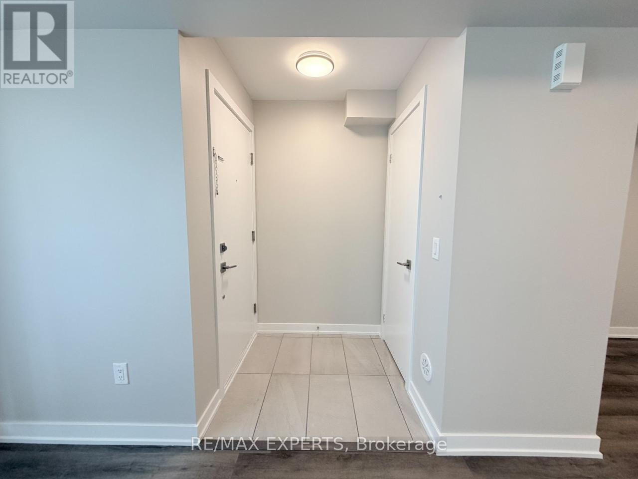 175 Veterans Dr 9 Drive, Brampton, Ontario  L7A 5L2 - Photo 4 - W13187082