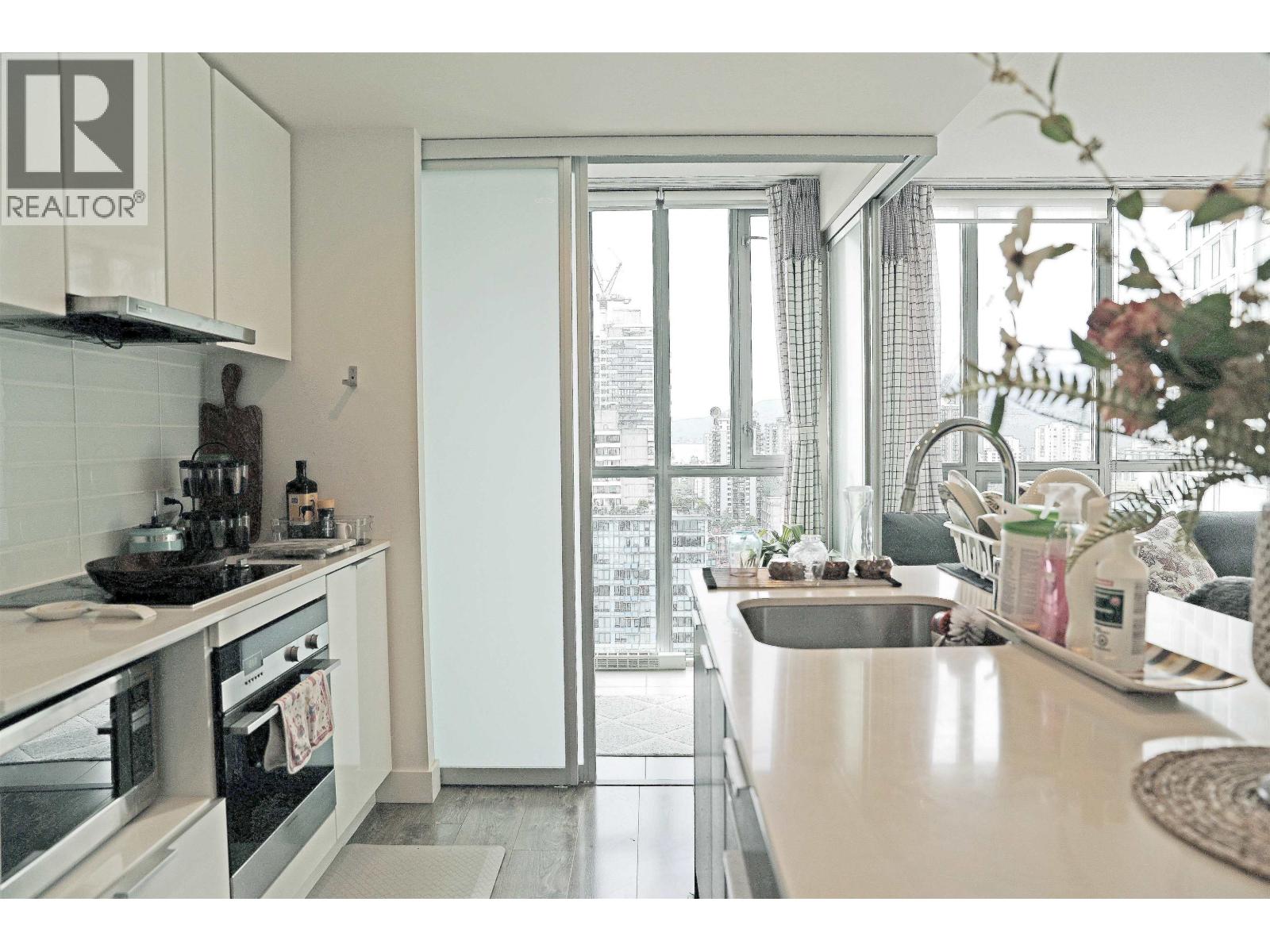 2402 1308 Hornby Street, Vancouver, British Columbia  V6Z 0C5 - Photo 4 - R3122261