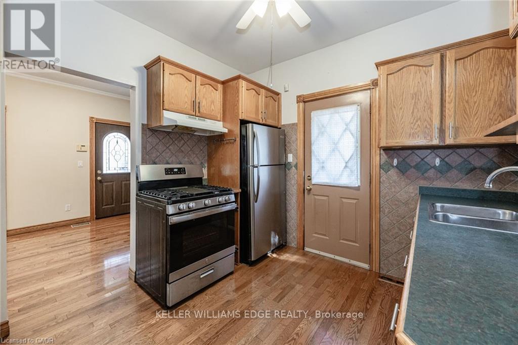 252 Beechwood Avenue, Hamilton, Ontario  L8L 2T1 - Photo 12 - X13206430