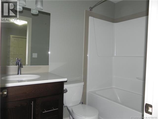 18 Cross Street, Lacombe, Alberta  T4L 0J4 - Photo 20 - A2315573