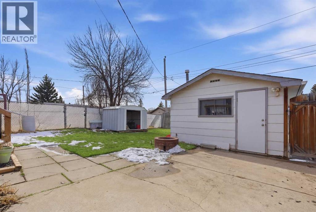 263 Doverview Crescent Se, Calgary, Alberta  T2B 1Y7 - Photo 33 - A2293665