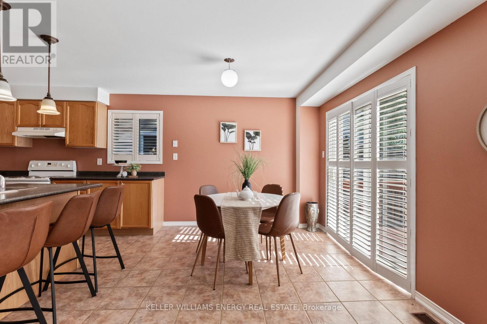 1530 Aldergrove Drive, Oshawa, Ontario  L1K 2Y3 - Photo 8 - E13206458