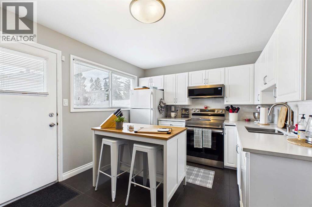 584 Killarney Glen Court SW, Calgary, Alberta  T3E 7H4 - Photo 11 - A2308984