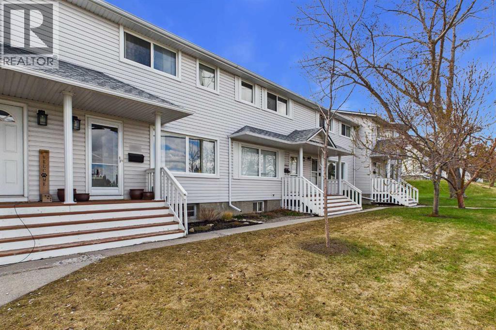 584 Killarney Glen Court SW, Calgary, Alberta  T3E 7H4 - Photo 2 - A2308984