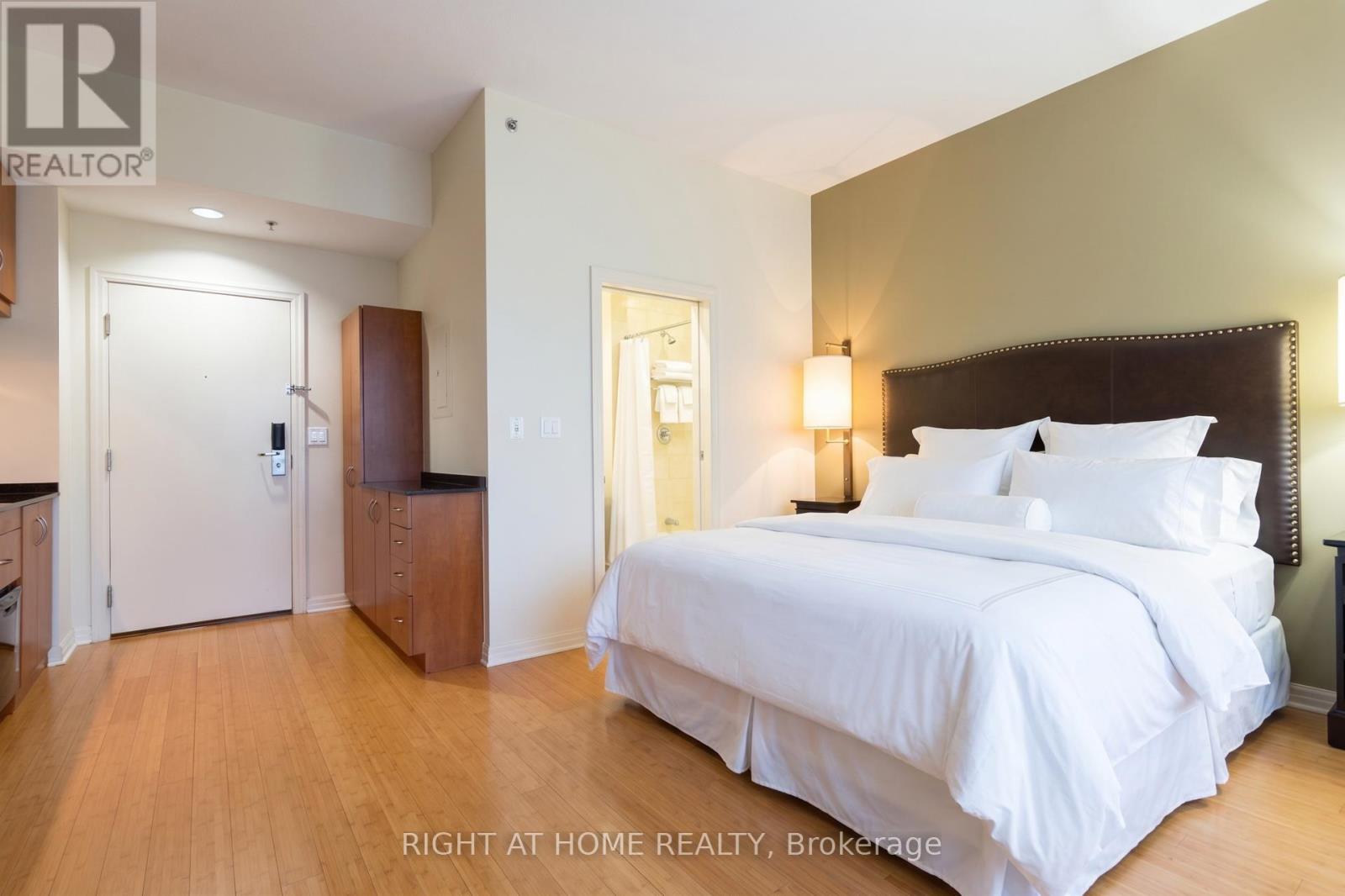 4404 - 1 King Street W, Toronto, Ontario  M5H 1A1 - Photo 3 - C13206454