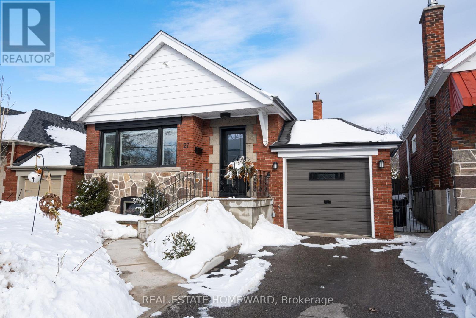 27 Ferncroft Drive, Toronto, Ontario  M1N 2X3 - Photo 2 - E13206432