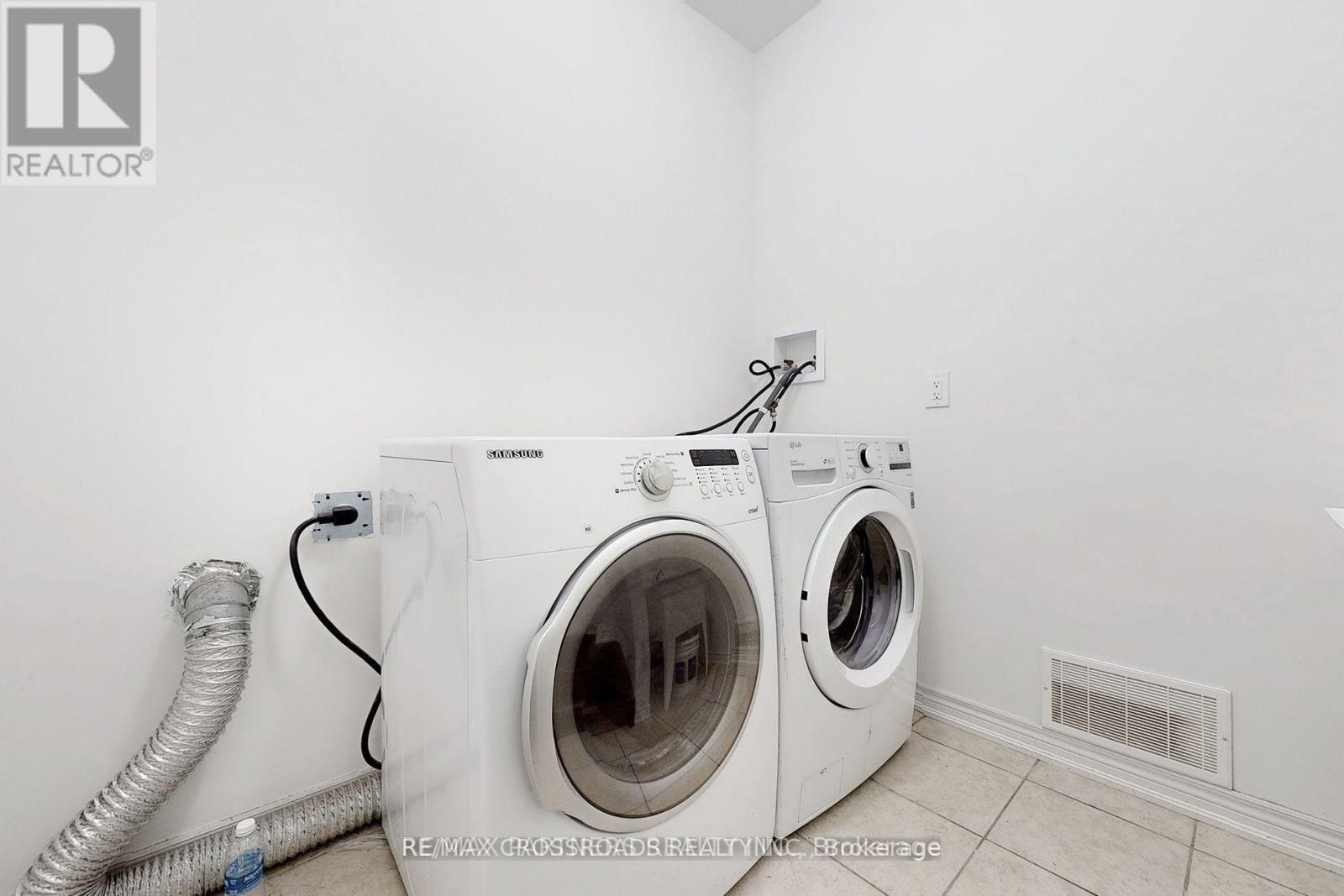 73 Eakin Mill Road, Markham, Ontario  L6E 1N9 - Photo 34 - N13206438