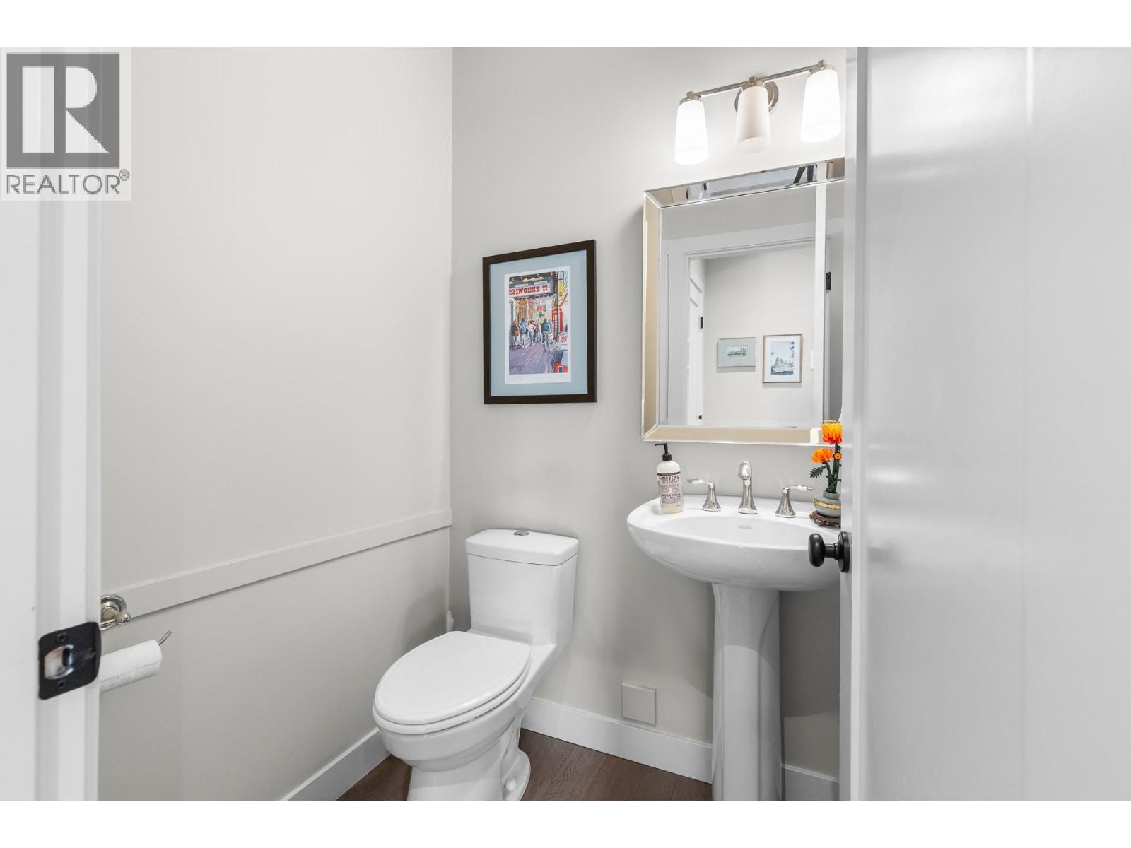 611 Morrison Avenue, Kelowna, British Columbia  V1Y 5E4 - Photo 8 - 10388262