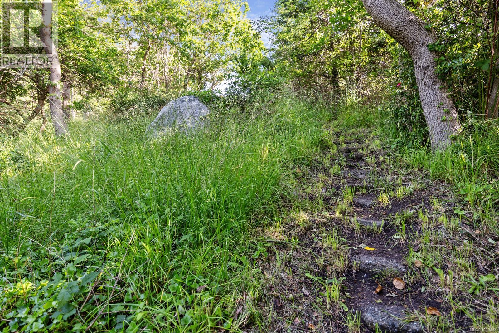 348 Lazo Rd, Comox, British Columbia  V9M 3T9 - Photo 20 - 1038444