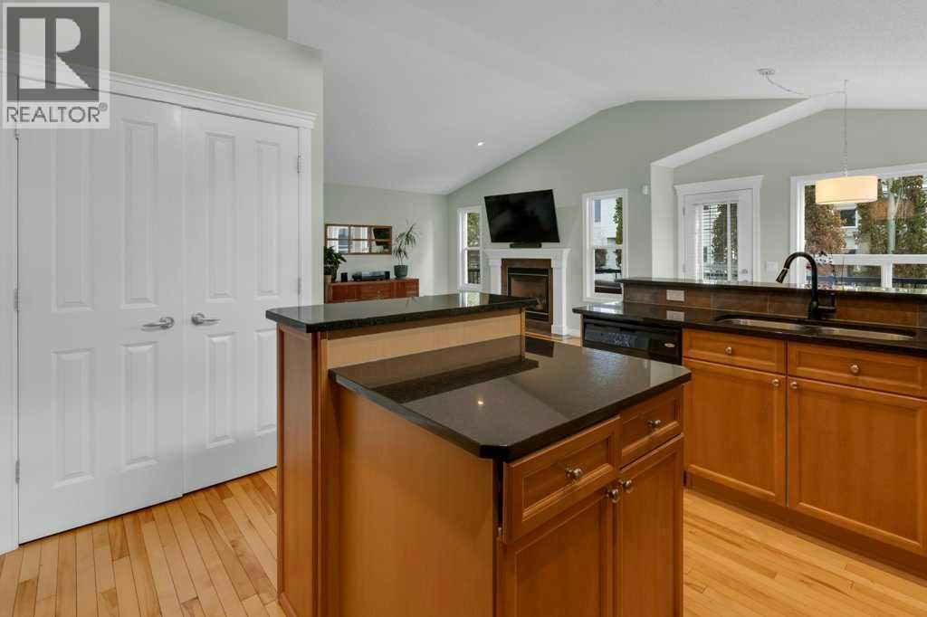 36 Rockyspring Rise NW, Calgary, Alberta  T3G 5Z9 - Photo 9 - A2315367