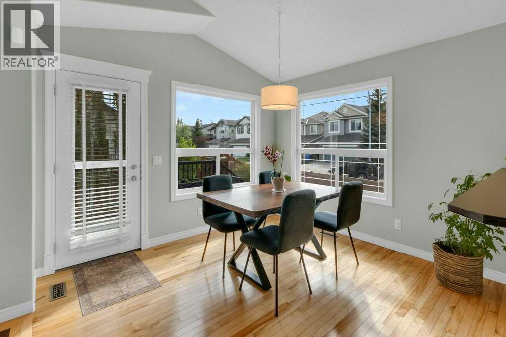 36 Rockyspring Rise NW, Calgary, Alberta  T3G 5Z9 - Photo 11 - A2315367