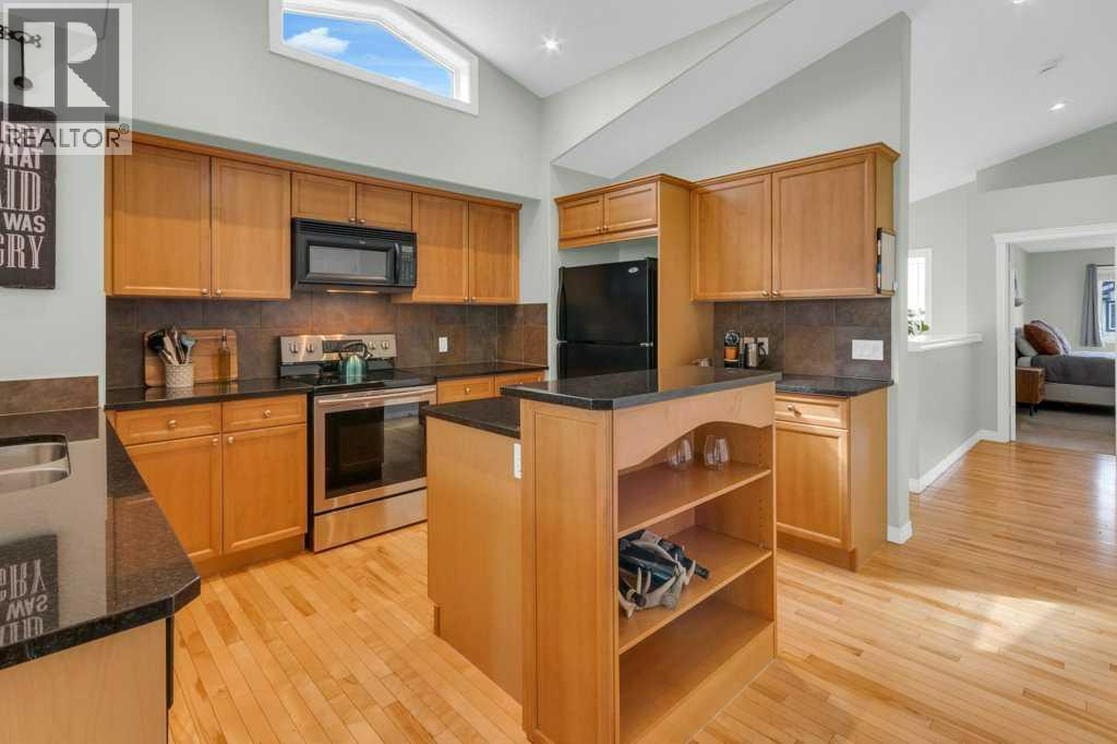 36 Rockyspring Rise NW, Calgary, Alberta  T3G 5Z9 - Photo 7 - A2315367