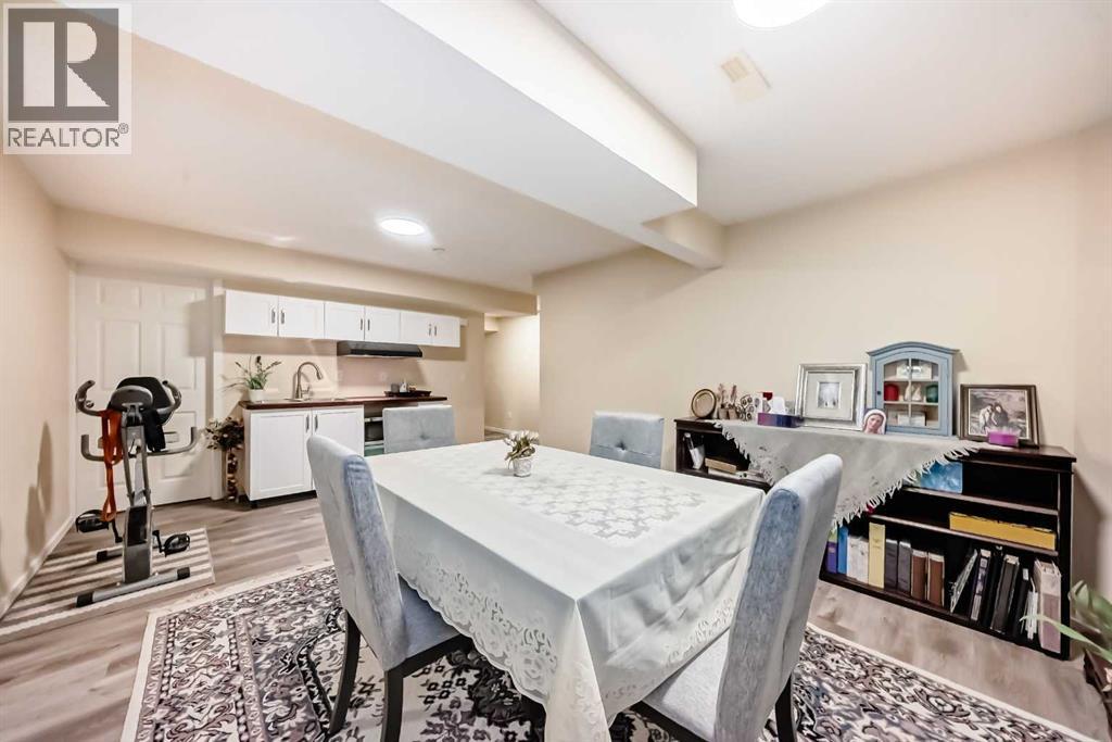 737 Wentworth Place Sw, Calgary, Alberta  T3H 4N9 - Photo 10 - A2315434