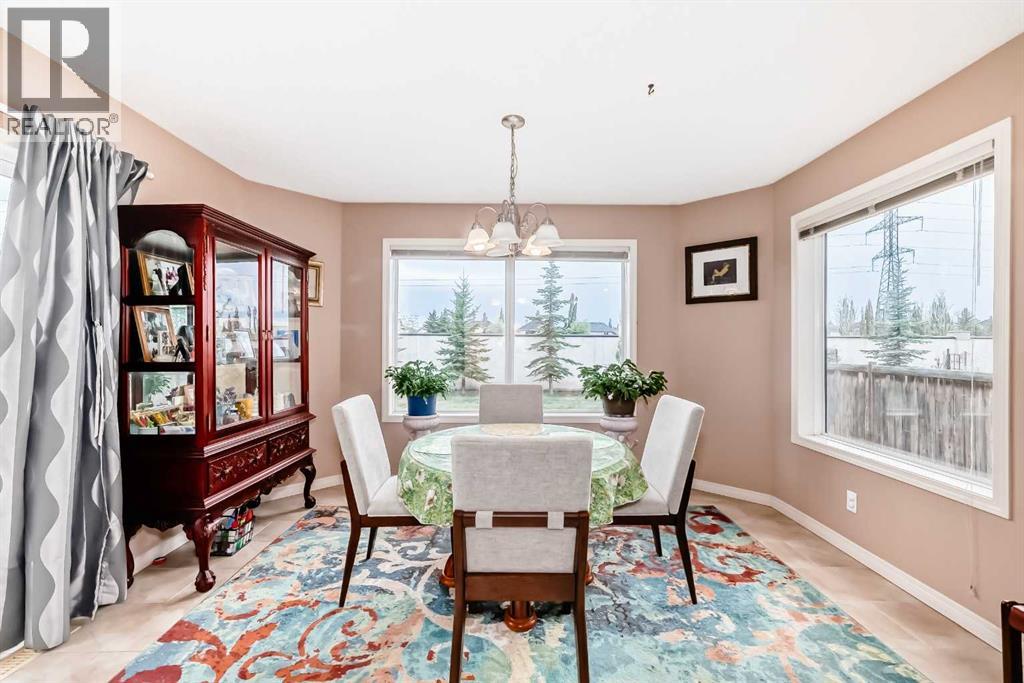 737 Wentworth Place Sw, Calgary, Alberta  T3H 4N9 - Photo 5 - A2315434