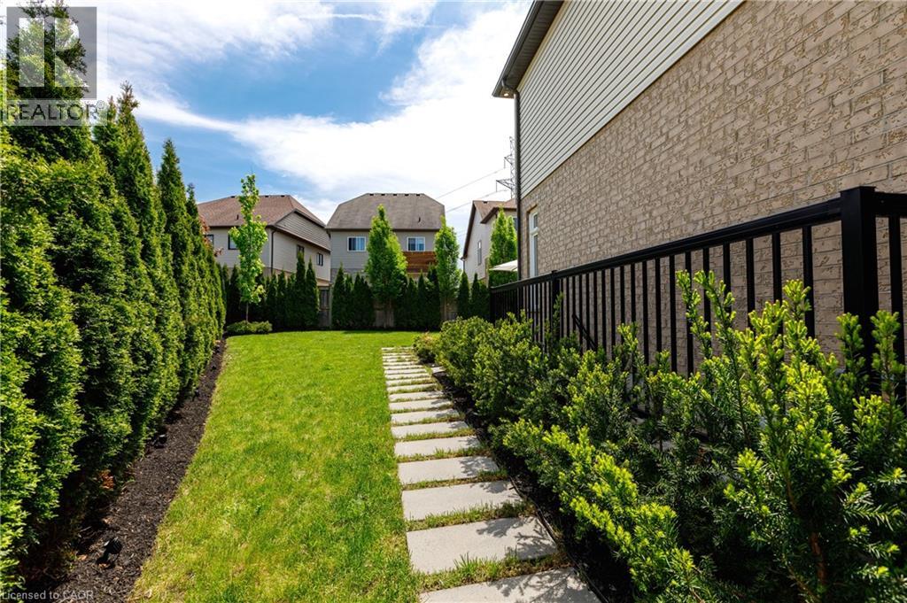 916 Steepleridge Court, Kitchener, Ontario  N2P 0B4 - Photo 40 - 40834141