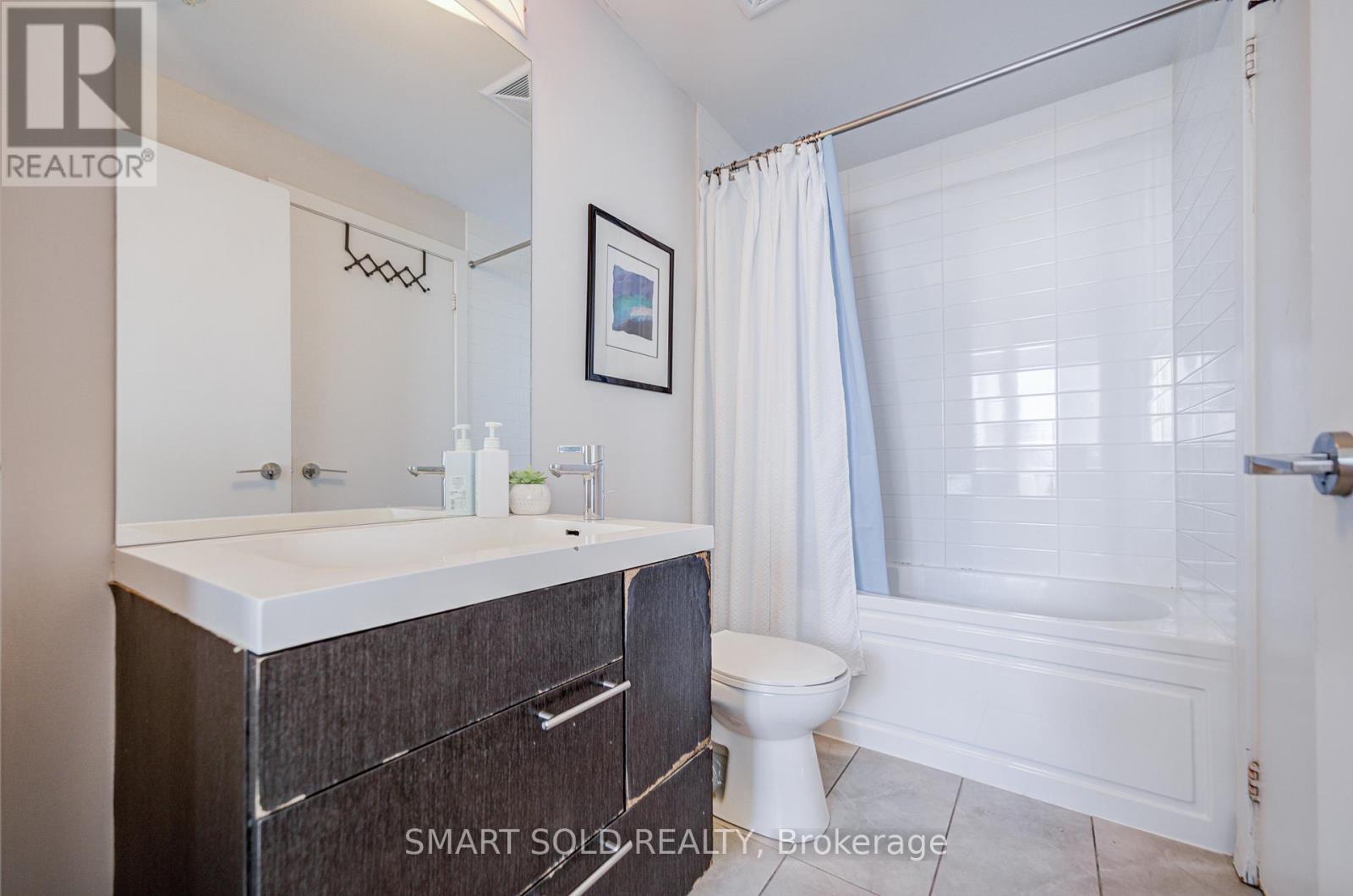 1407 - 199 Richmond Street W, Toronto, Ontario  M5V 0H4 - Photo 28 - C13206480