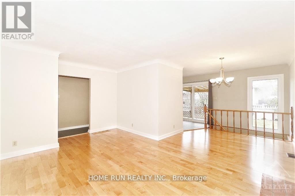 39 Epworth Avenue, Ottawa, Ontario  K2G 2L8 - Photo 4 - X13206488