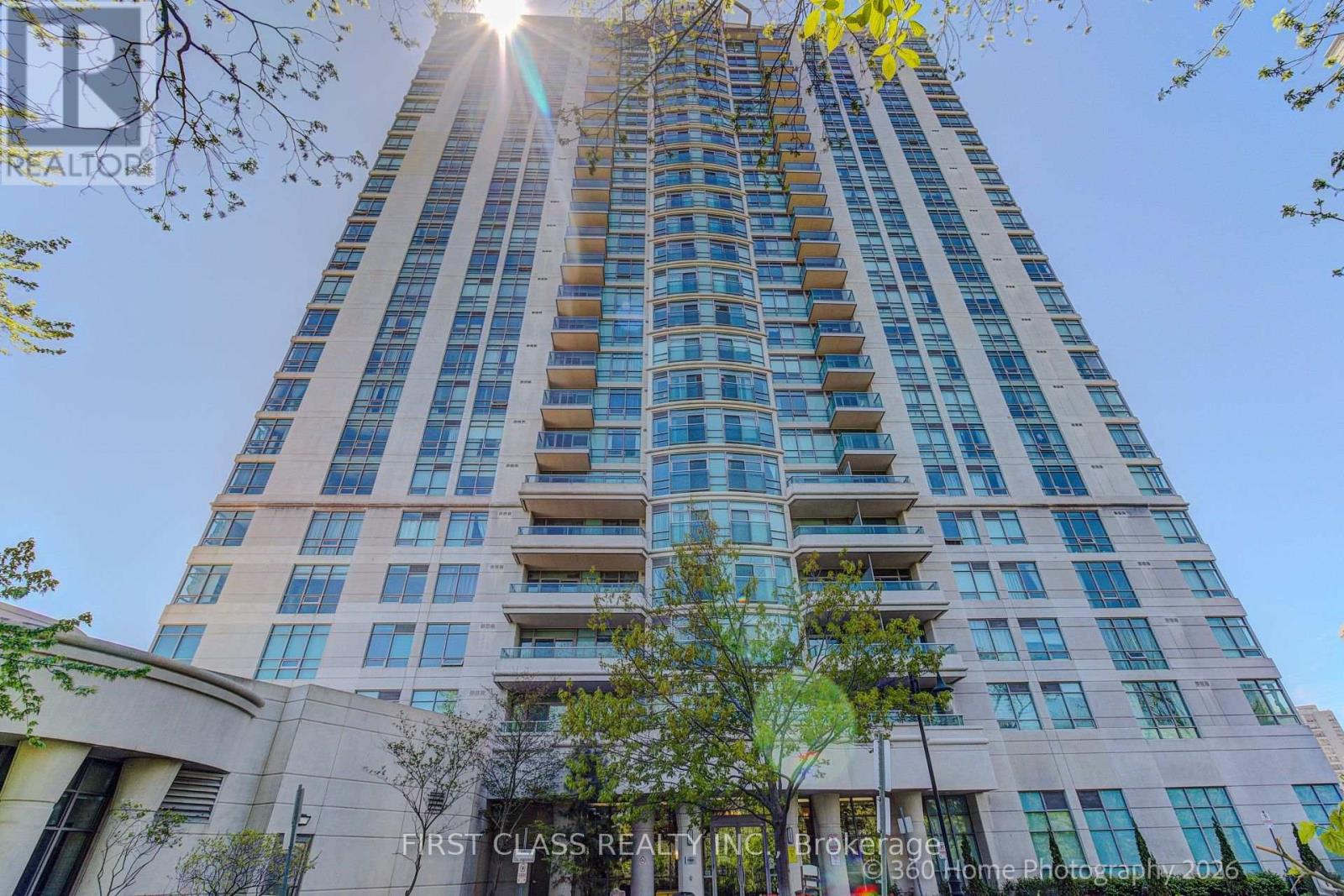 <div class="slider-price">$699,000</div><p>2118 - 238 Bonis Avenue, Toronto, Ontario</p>