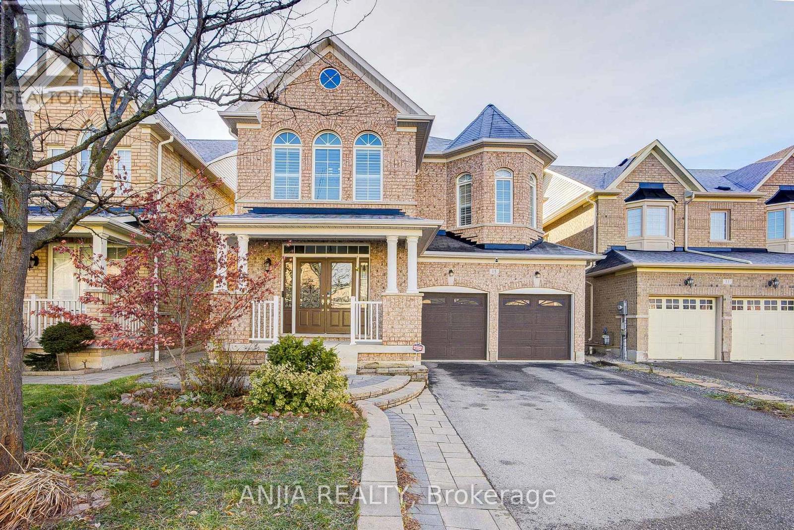 15 Ross Shiner Lane, Whitchurch-Stouffville, Ontario  L4A 0V5 - Photo 2 - N13206464
