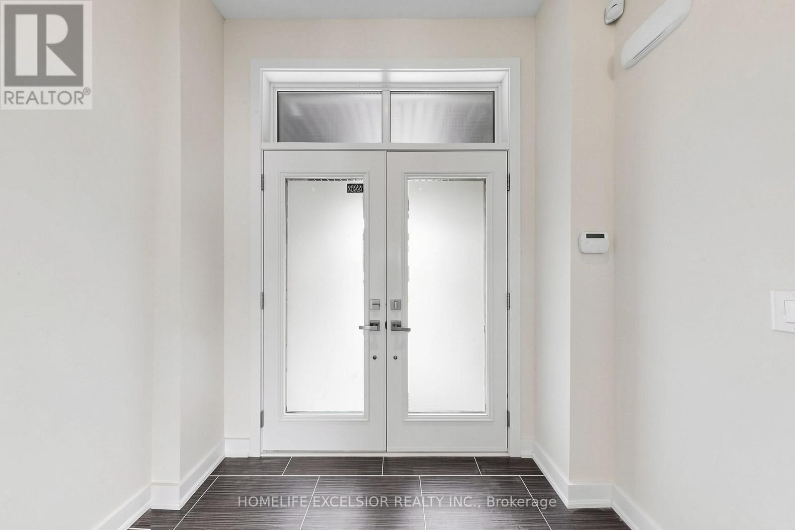 104 Dariole Drive, Richmond Hill, Ontario  L4E 0Y8 - Photo 6 - N13206476