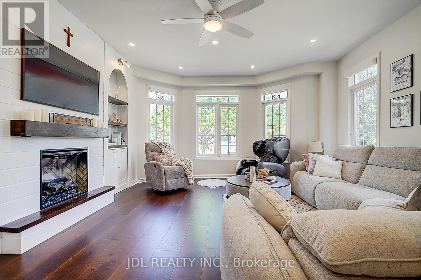 1 Miramar Drive, Markham, Ontario  L6E 1Z6 - Photo 3 - N13206492