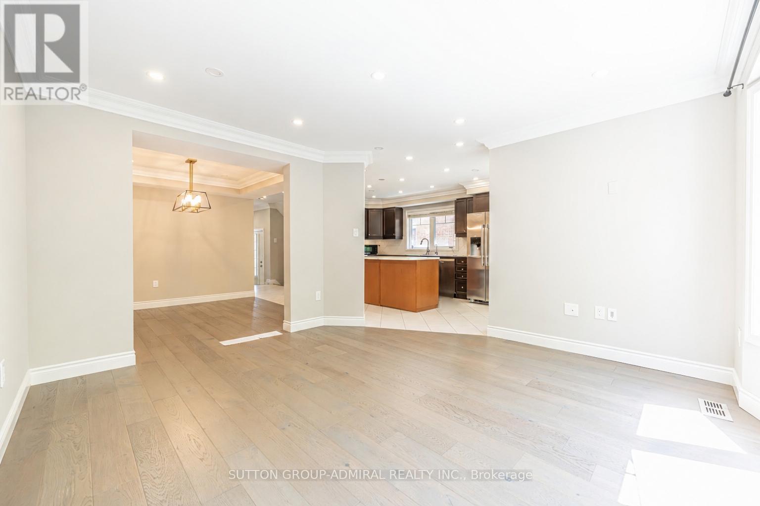 30 Elmeade Lane, Whitchurch-Stouffville, Ontario  L4A 0P6 - Photo 10 - N13206512