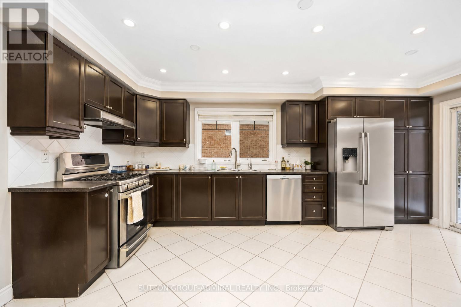 30 Elmeade Lane, Whitchurch-Stouffville, Ontario  L4A 0P6 - Photo 11 - N13206512