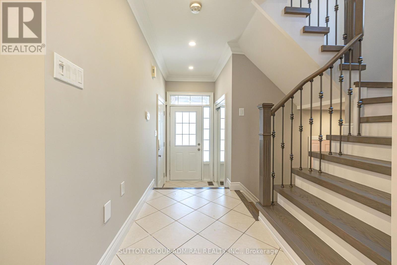 30 Elmeade Lane, Whitchurch-Stouffville, Ontario  L4A 0P6 - Photo 3 - N13206512