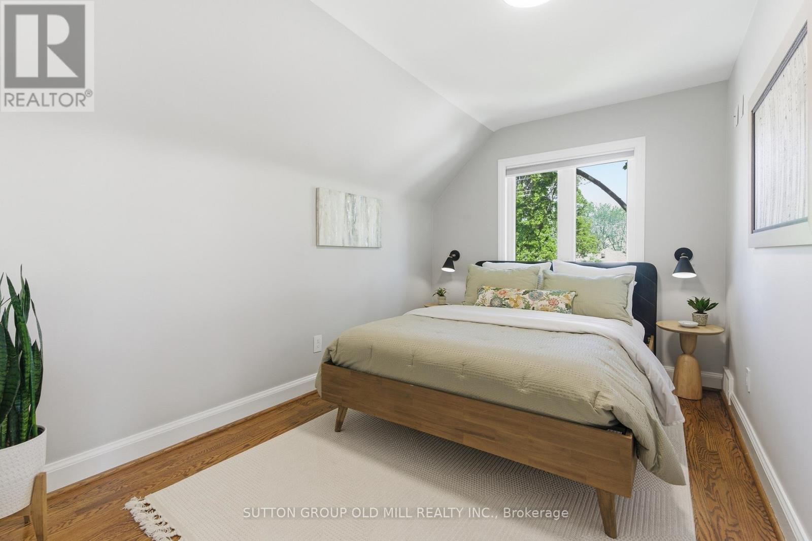 78 Ballacaine Drive, Toronto, Ontario  M8Y 4B7 - Photo 14 - W13206486