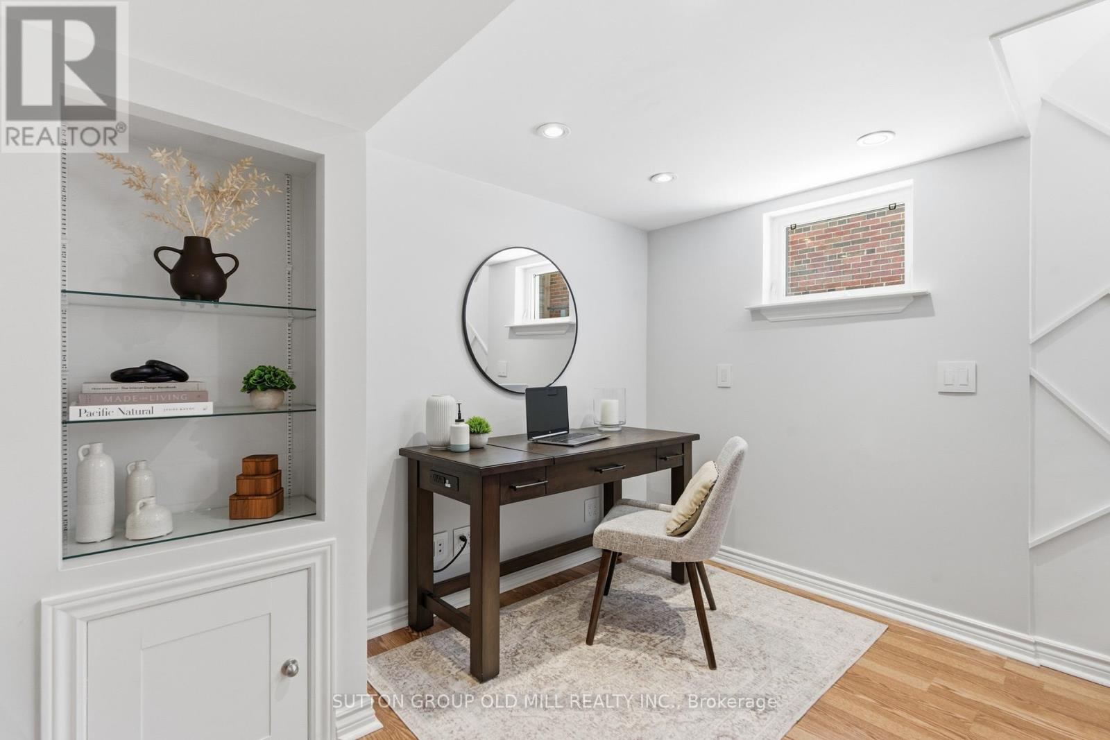 78 Ballacaine Drive, Toronto, Ontario  M8Y 4B7 - Photo 17 - W13206486