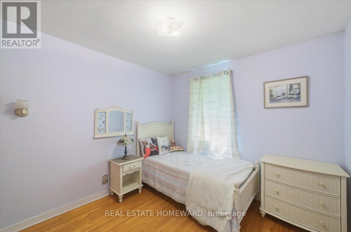 12 Thirty Seventh Street, Toronto, Ontario  M8W 3L6 - Photo 16 - W13206508