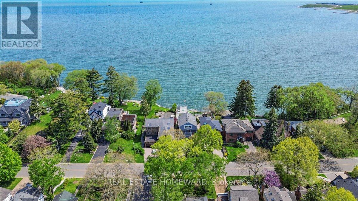 12 Thirty Seventh Street, Toronto, Ontario  M8W 3L6 - Photo 3 - W13206508