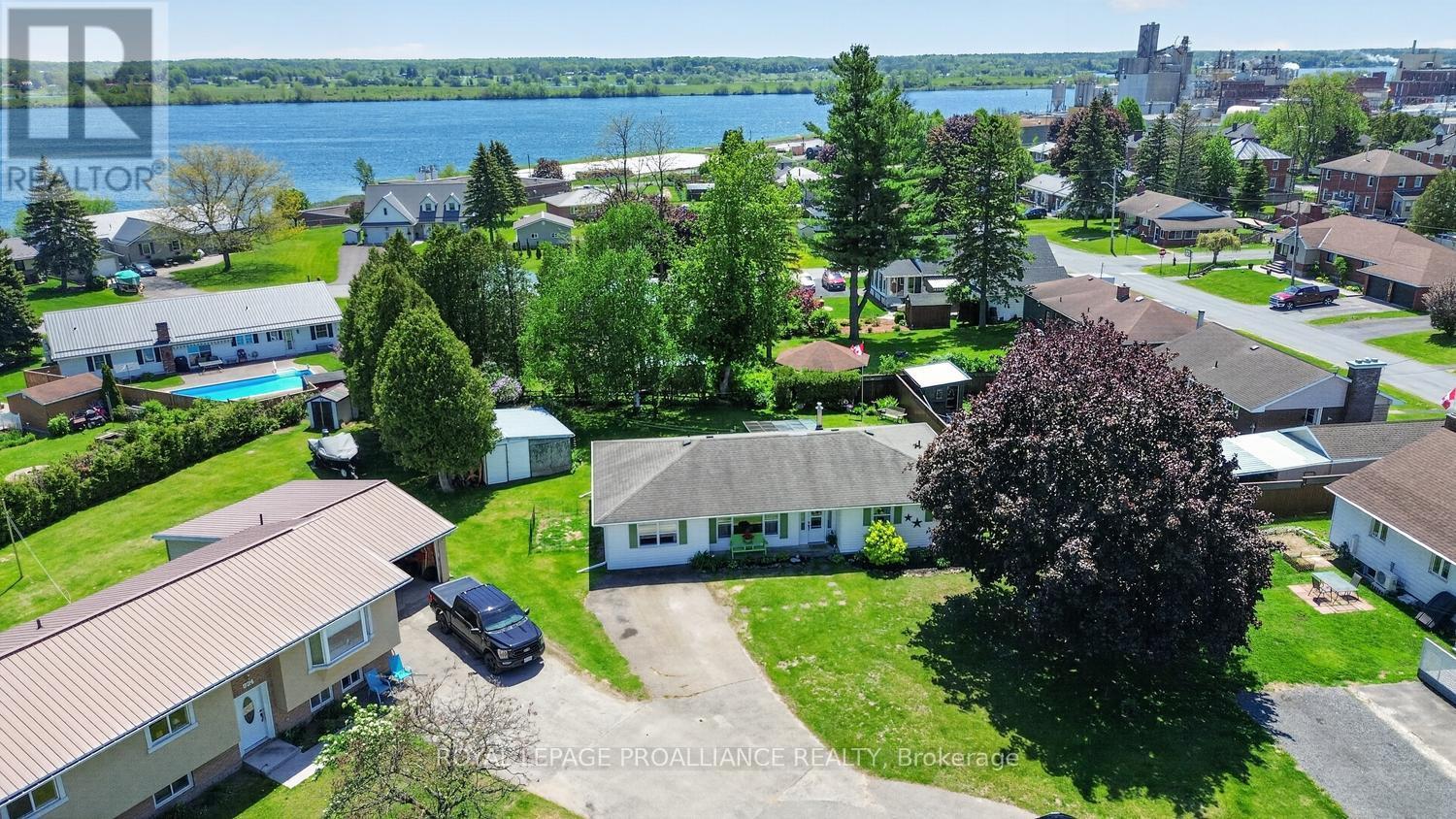 913 George Street, Edwardsburgh/cardinal, Ontario  K0E 1E0 - Photo 32 - X13206552