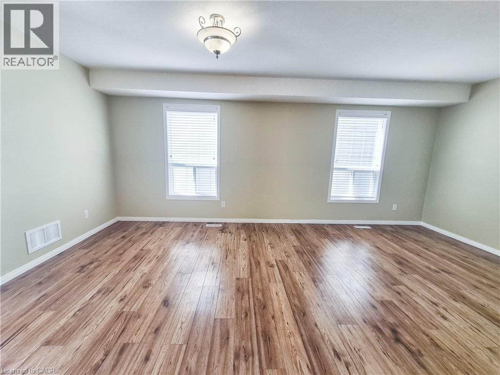 775 Karlsfeld Road, Waterloo, Ontario  N2T 2X2 - Photo 5 - 40832047
