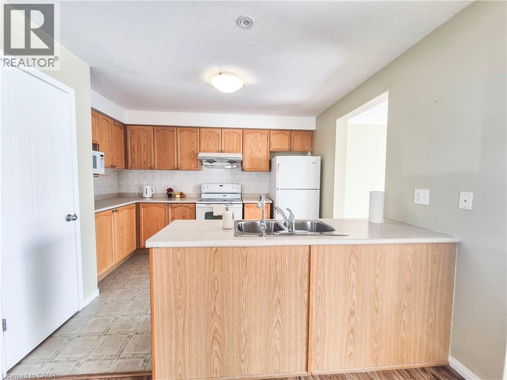 775 Karlsfeld Road, Waterloo, Ontario  N2T 2X2 - Photo 3 - 40832047