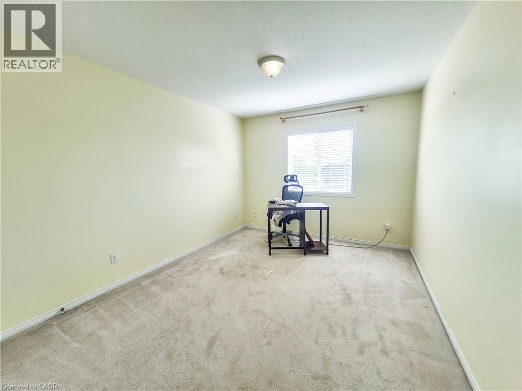 775 Karlsfeld Road, Waterloo, Ontario  N2T 2X2 - Photo 15 - 40832047