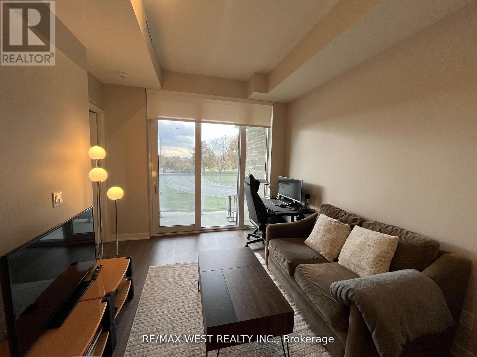 202 - 10 Deerlick Court, Toronto, Ontario  M3A 0A7 - Photo 3 - C13206530