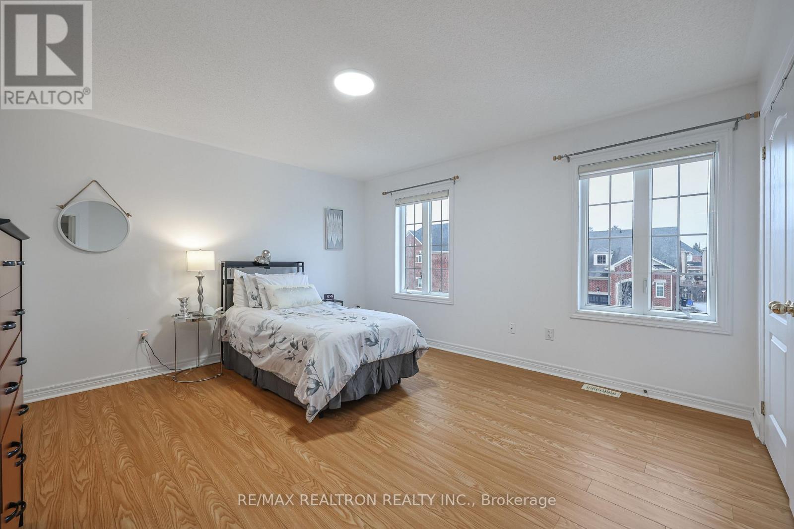 16 Mckenzie Way, Bradford West Gwillimbury, Ontario  L3Z 0K1 - Photo 19 - N13206568