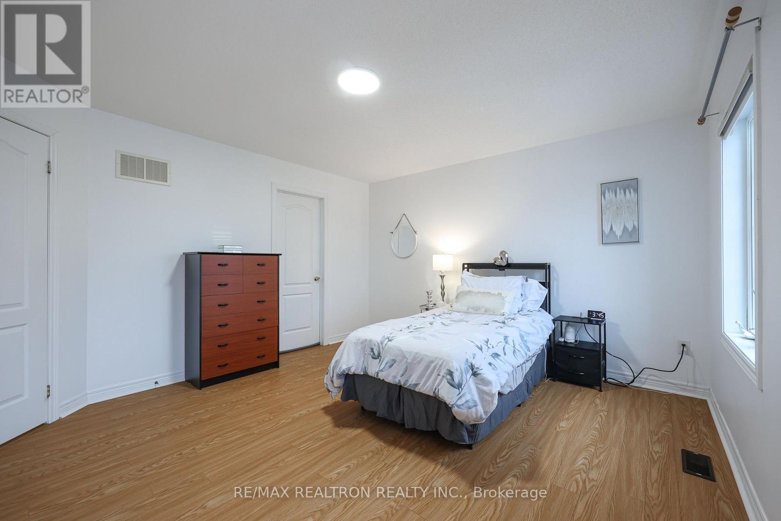 16 Mckenzie Way, Bradford West Gwillimbury, Ontario  L3Z 0K1 - Photo 20 - N13206568